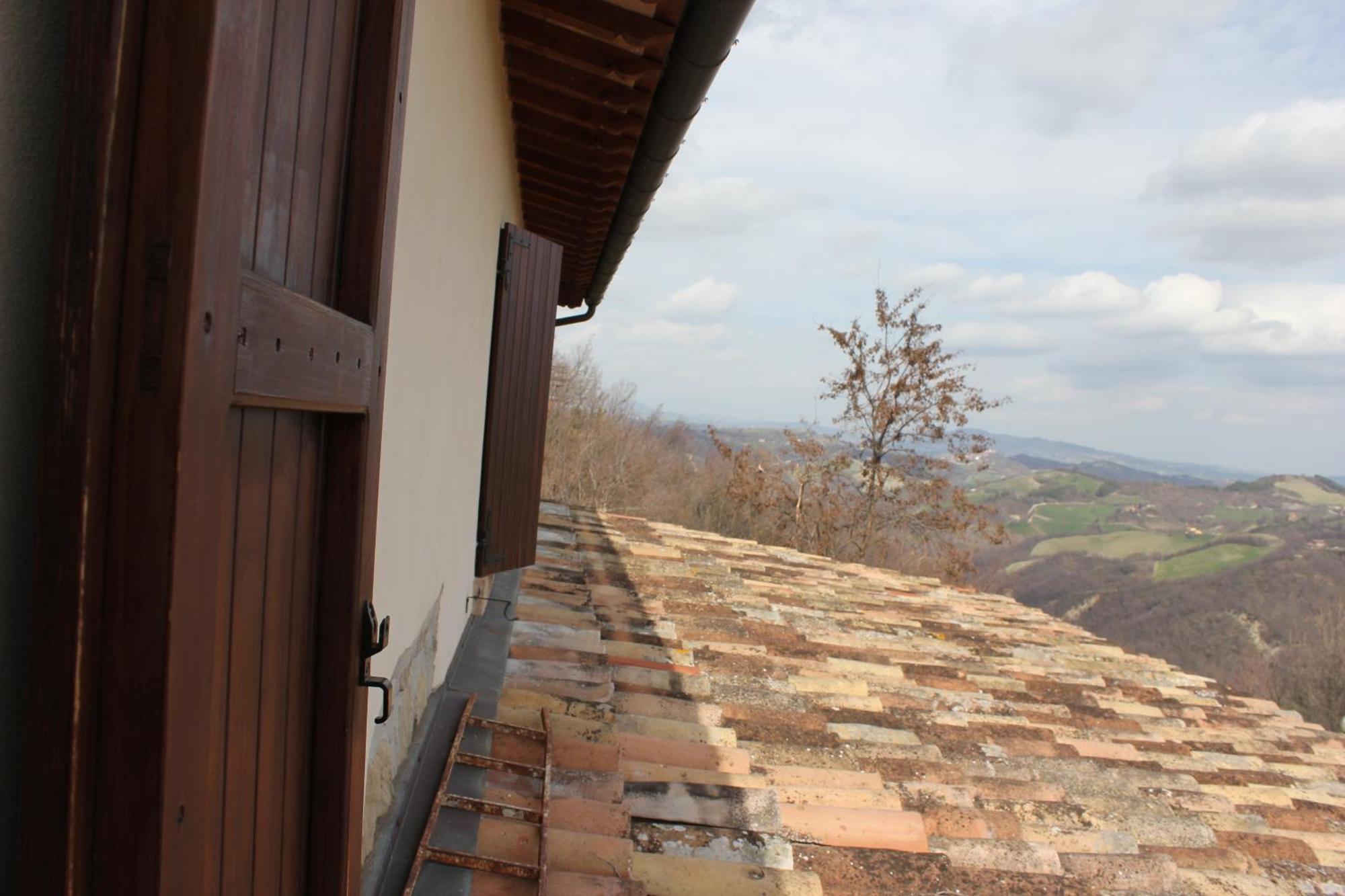 Agriturismo La Valle Del Vento Urbino Eksteriør billede