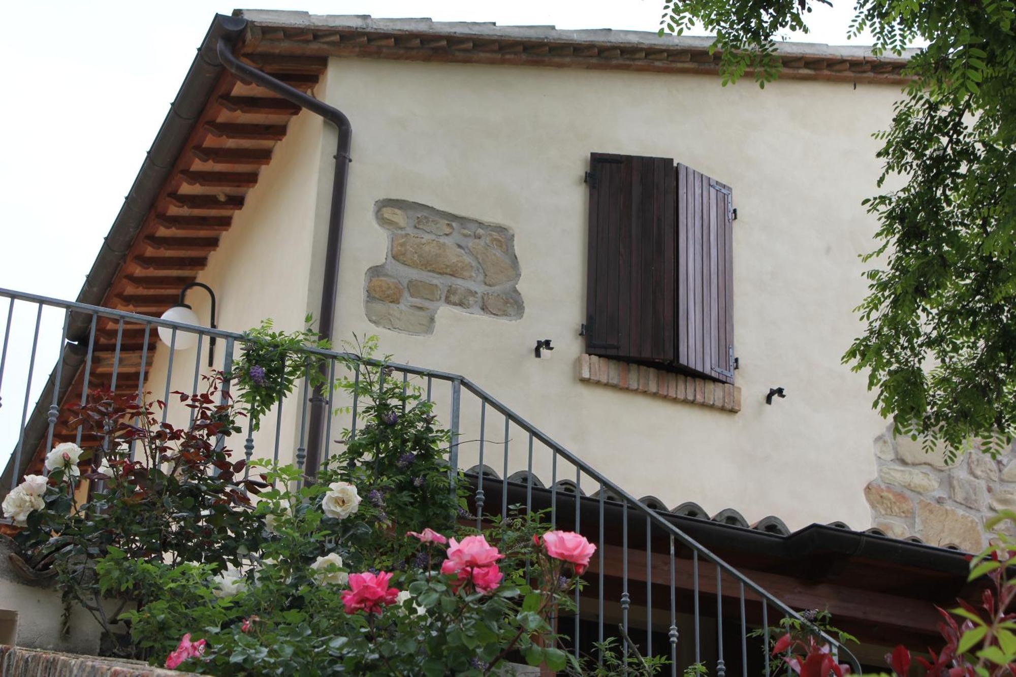 Agriturismo La Valle Del Vento Urbino Eksteriør billede